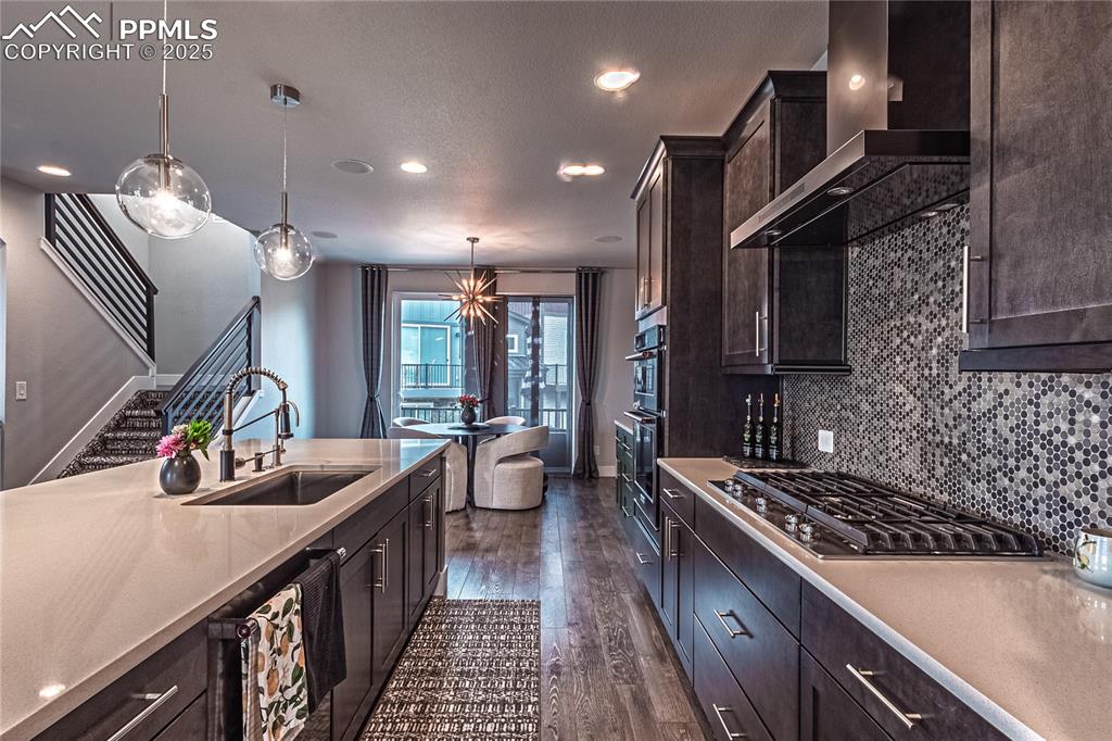 Image 8 of 37: Kitchen