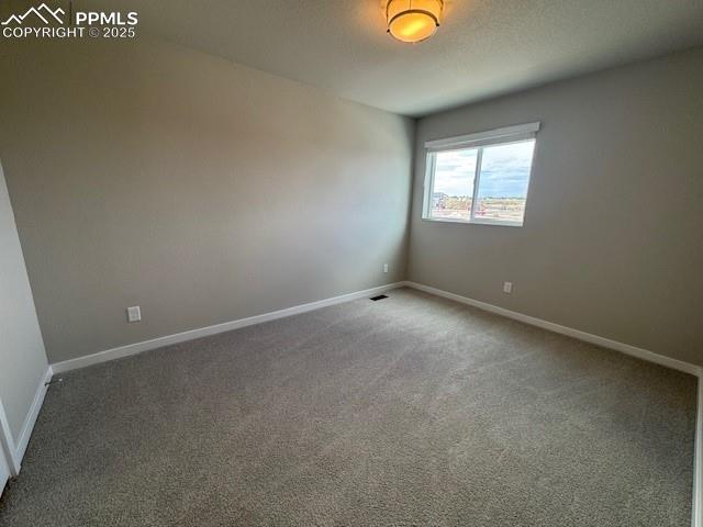 Image 19 of 22: ADU bedroom