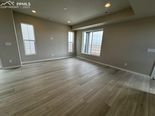 Image 3 of 22: Living Room