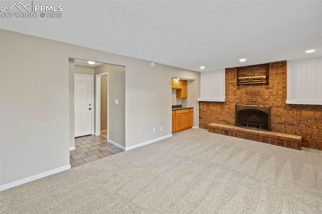 Image 24 of 42: Living Room