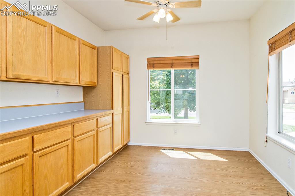 Image 14 of 38: Kitchen