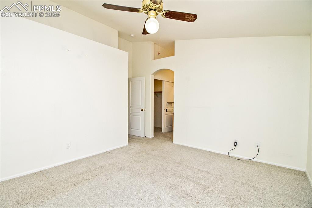 Image 26 of 38: Master Bedroom