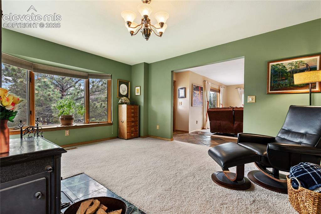 Image 8 of 46: Sitting Room