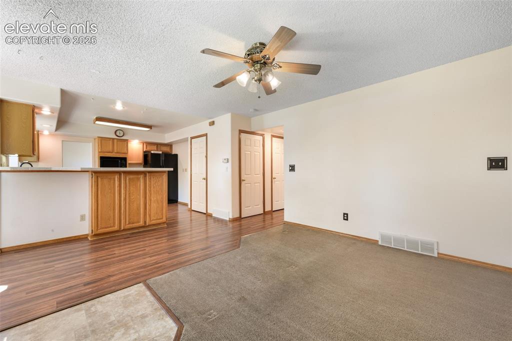 Image 12 of 50: Family Room