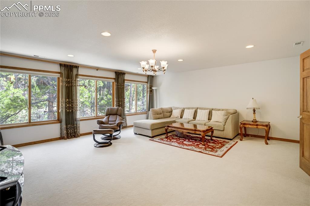 Image 24 of 50: Bonus Room