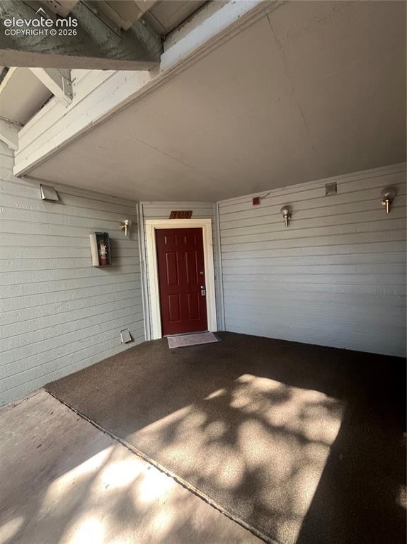 Image 22 of 22: Entry