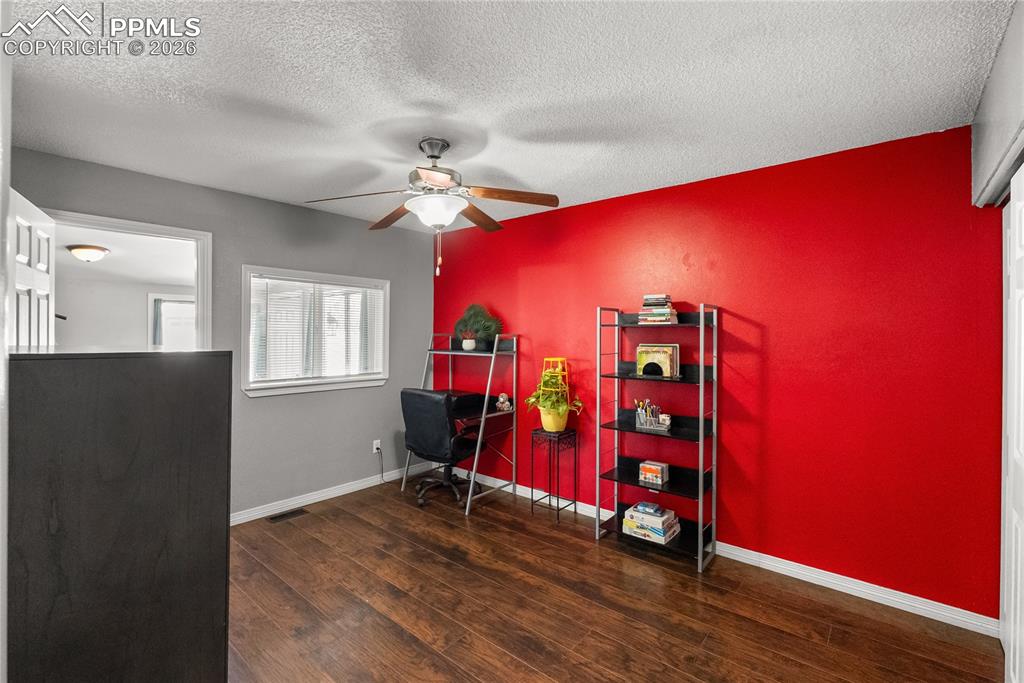 Image 12 of 27: Bedroom