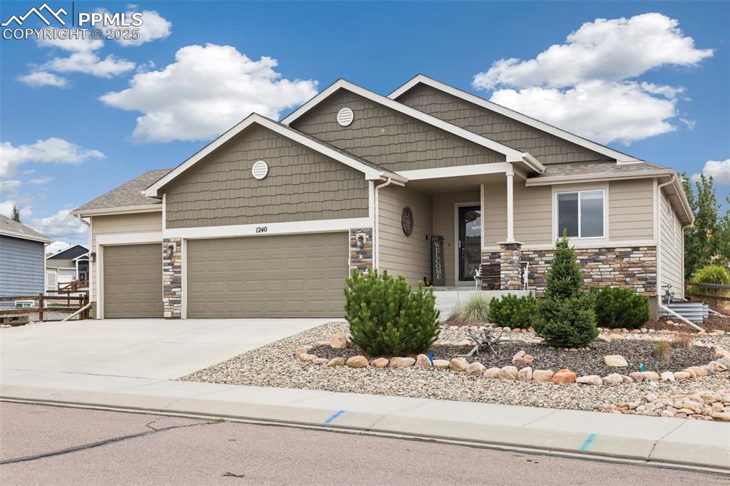 Image 2 of 41: Front of Structure