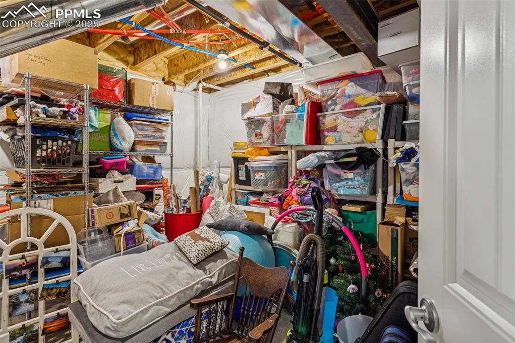 Image 27 of 41: Storage