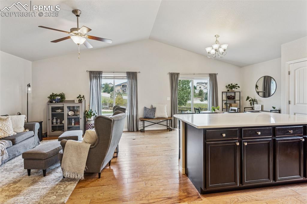 Image 7 of 41: Kitchen