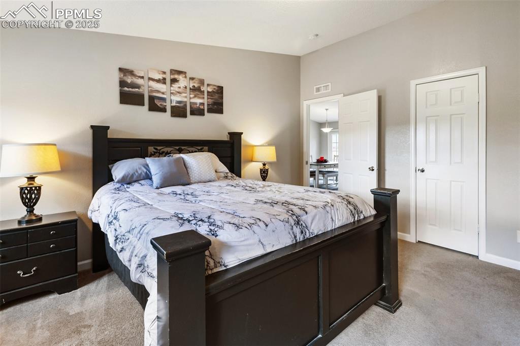 Image 22 of 35: Bedroom