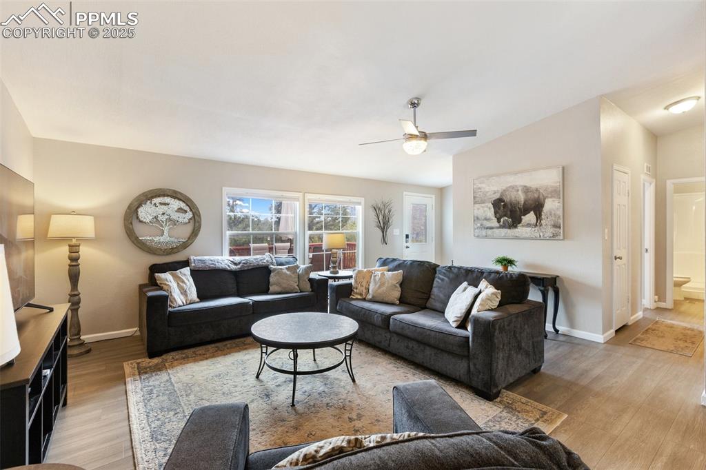 Image 4 of 35: Living Room