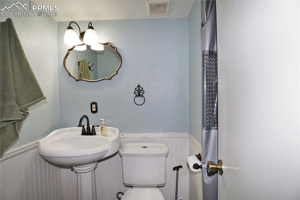 Listing 9725657, Image 24 of 26