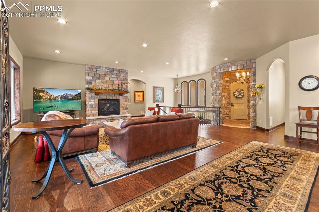 Image 10 of 49: Living Room