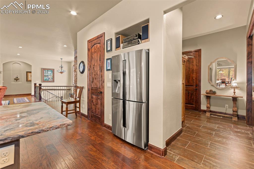 Image 14 of 49: Kitchen