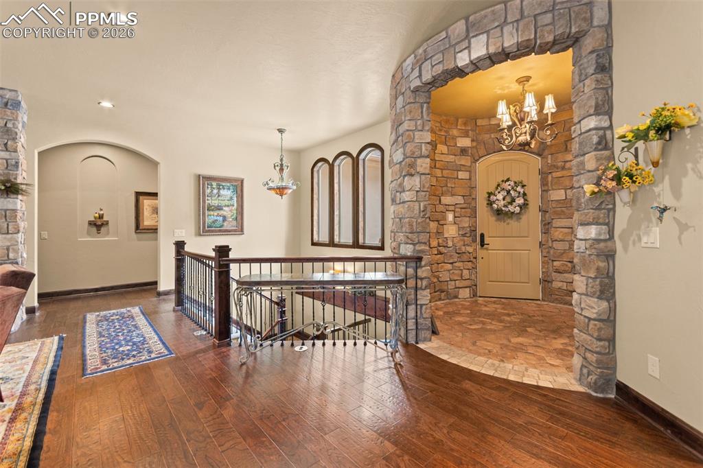 Image 6 of 49: Entry