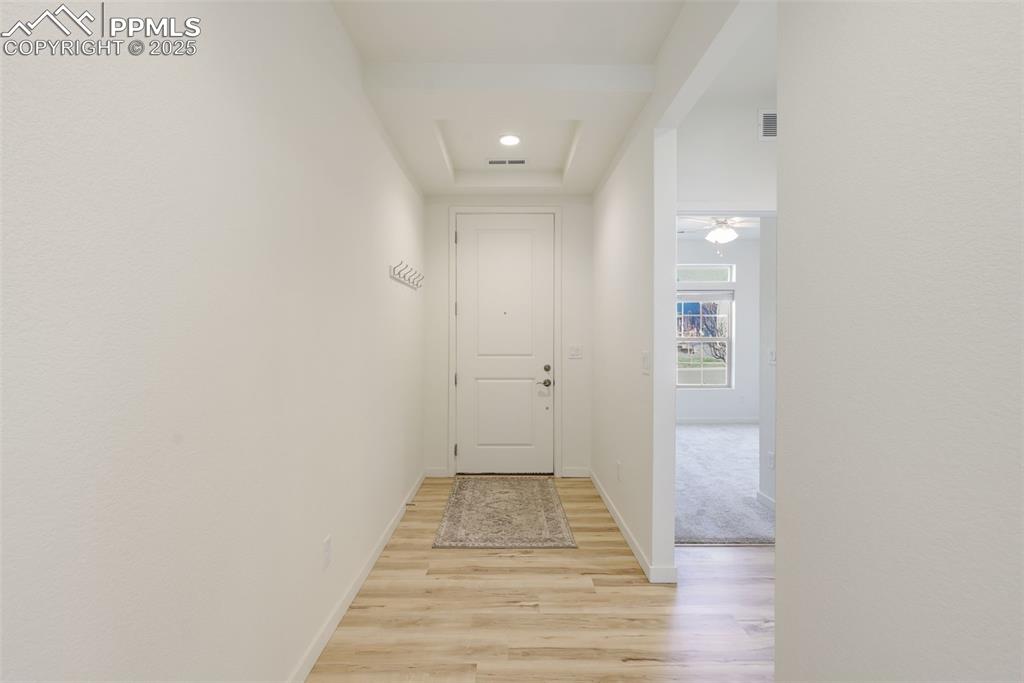 Image 4 of 36: Entry