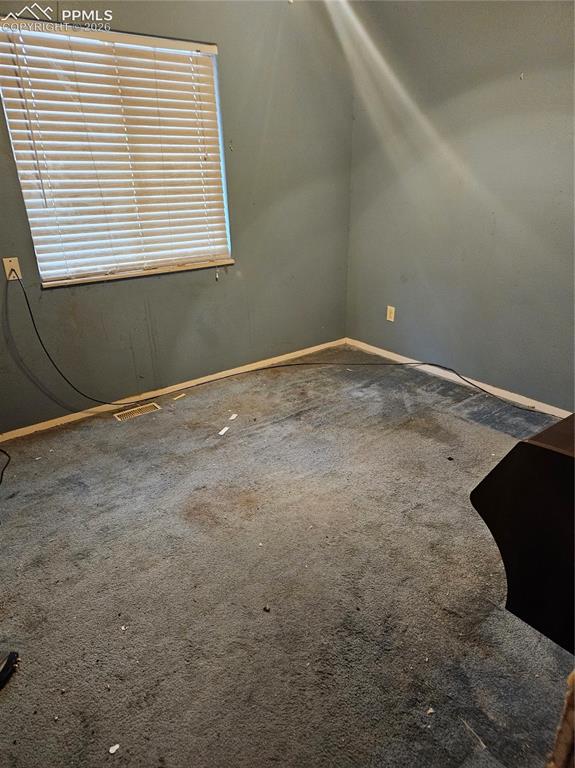 Image 5 of 24: Bonus Room