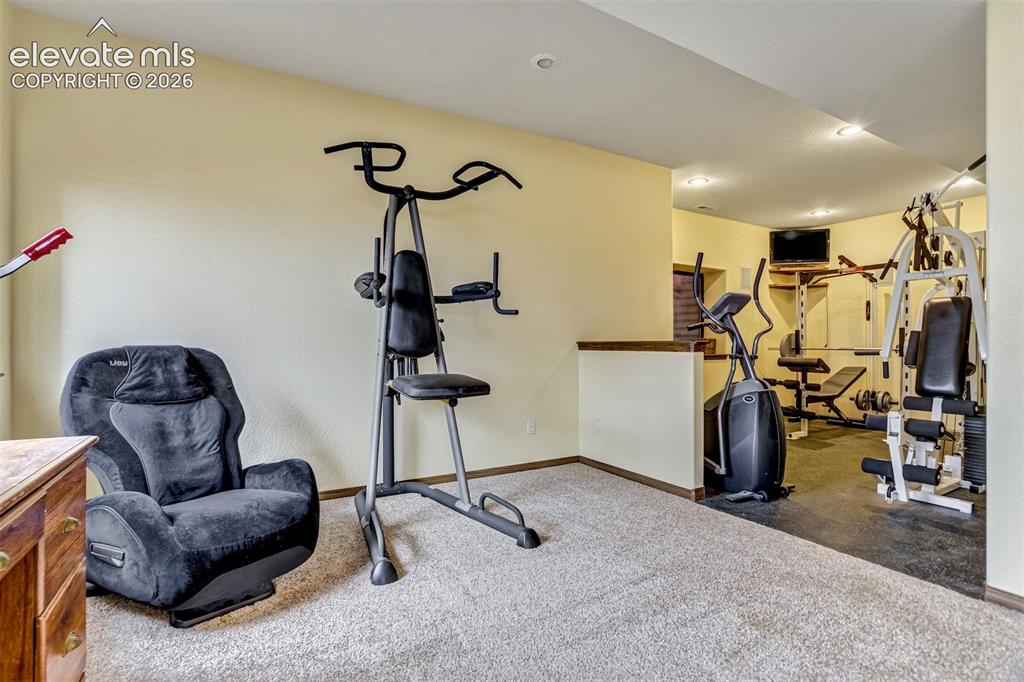 Image 35 of 46: Gym