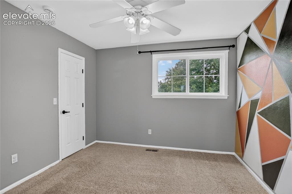 Image 8 of 20: Bedroom 2 - upper level