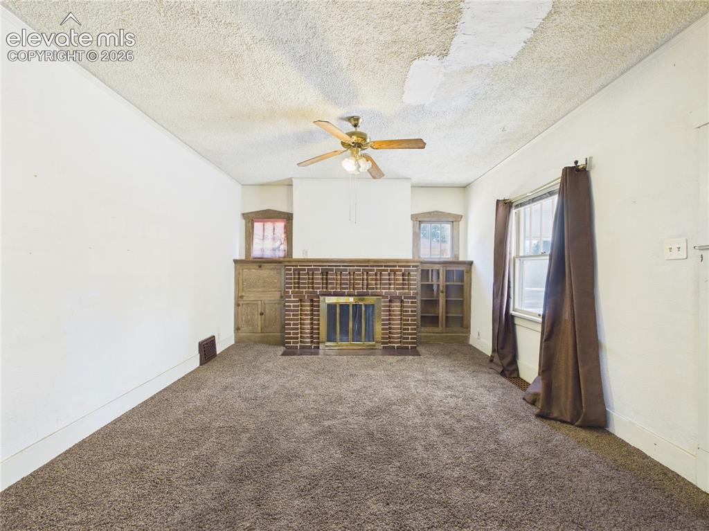Image 9 of 37: Living Room