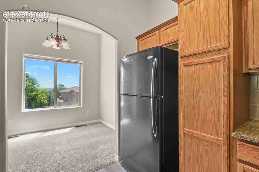 Image 13 of 28: Kitchen
