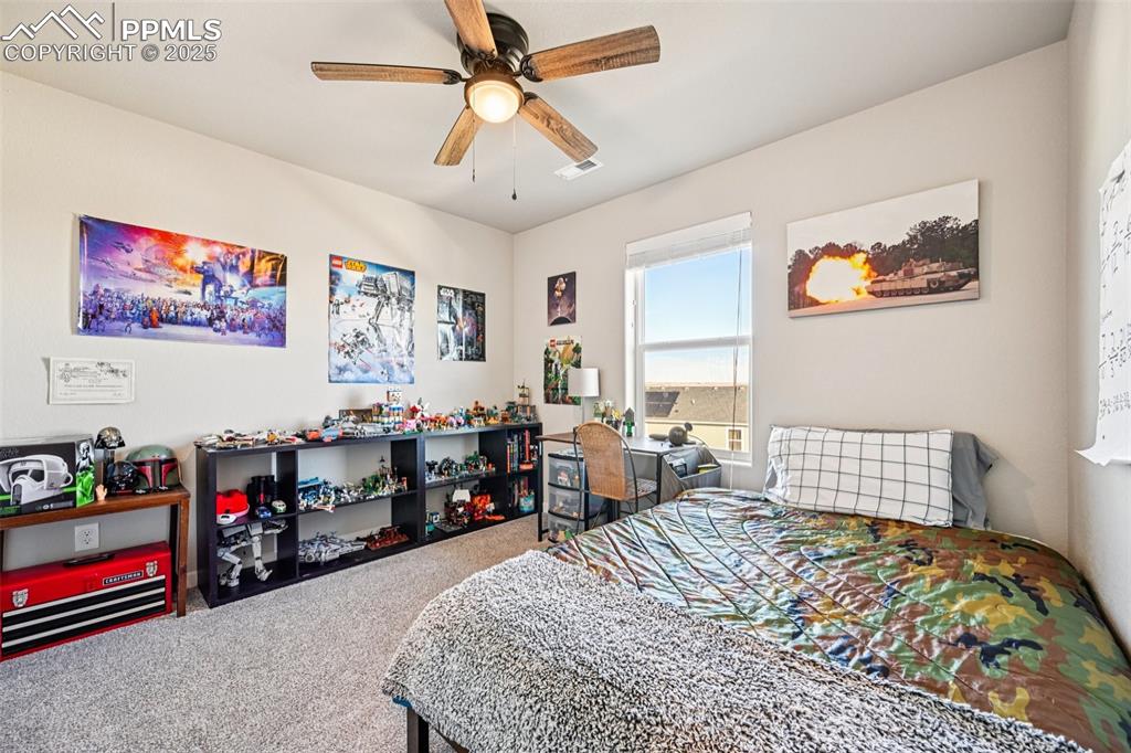 Image 32 of 50: Bedroom 2