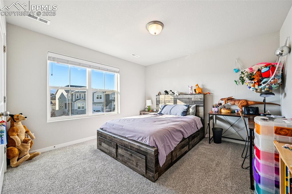 Image 39 of 50: Bedroom 3