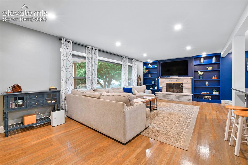Image 5 of 42: Living Room