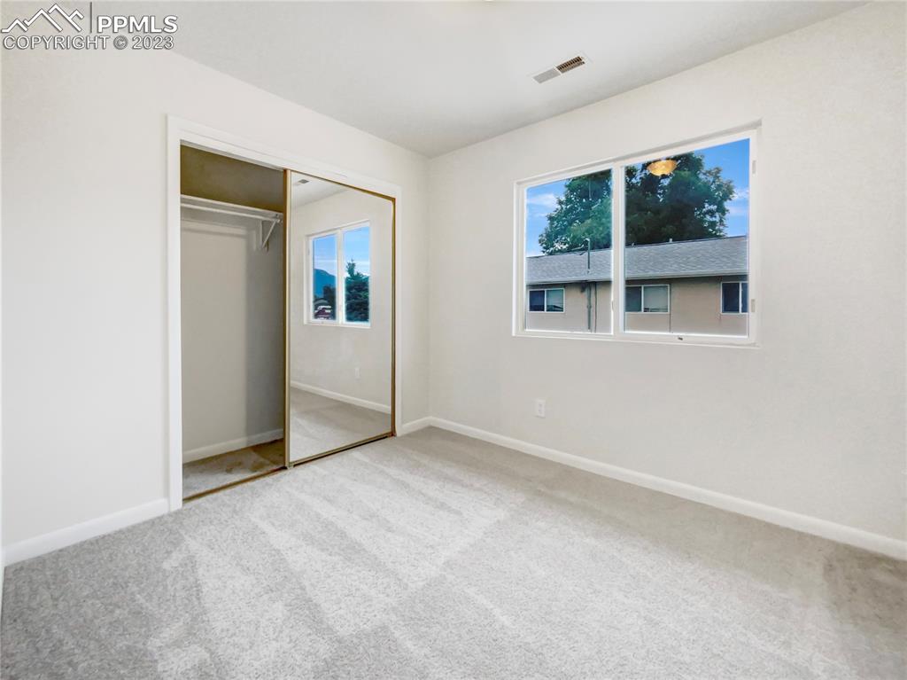 Listing 9734212, Image 13 of 17