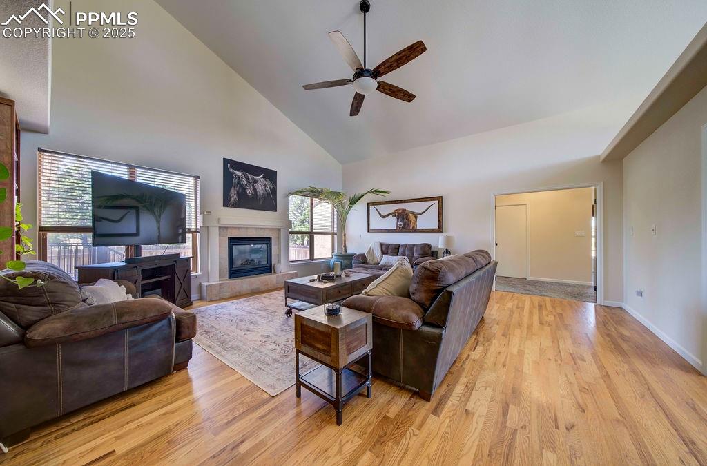 Image 13 of 43: Living Room