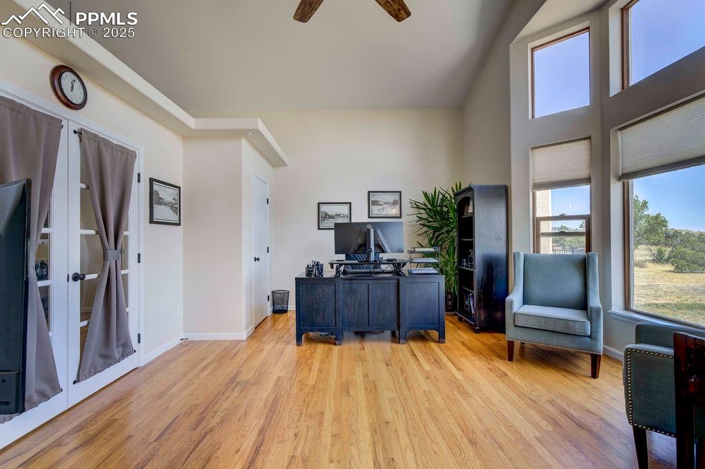 Image 7 of 43: Office