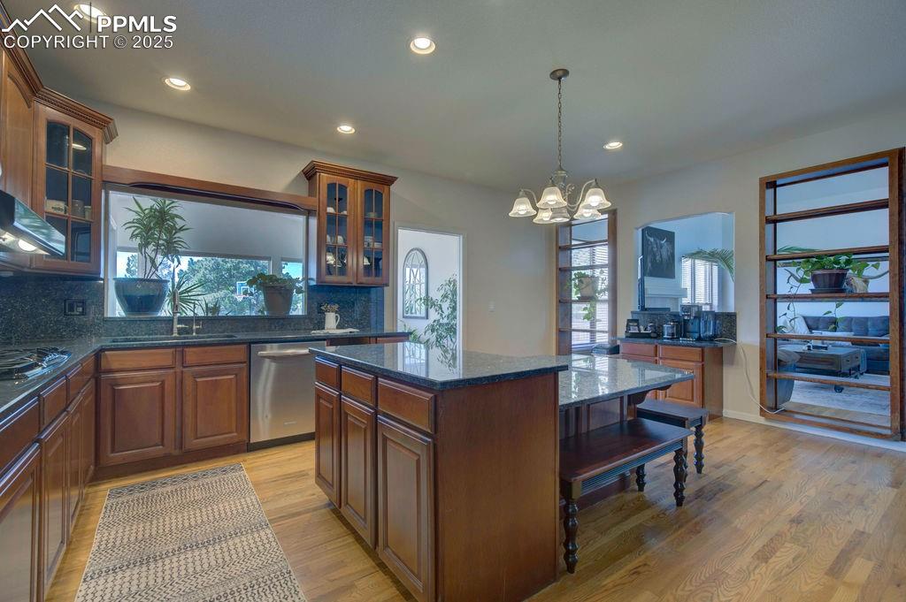 Image 8 of 43: Kitchen