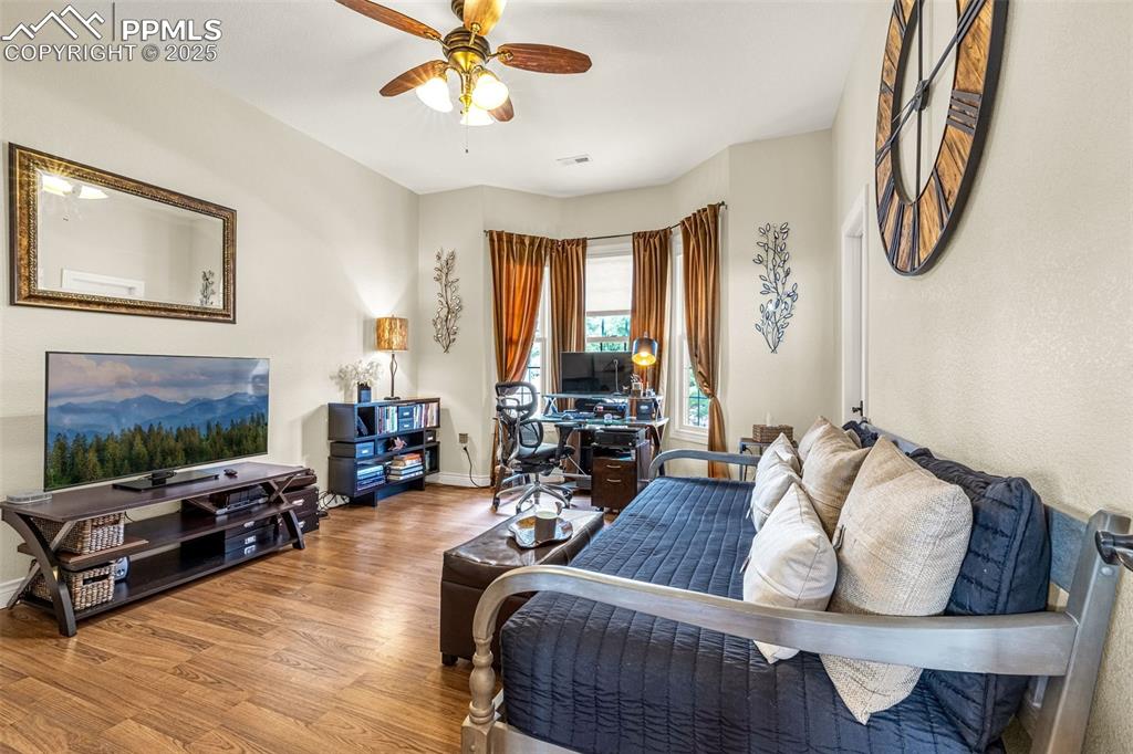 Image 30 of 49: Bedroom