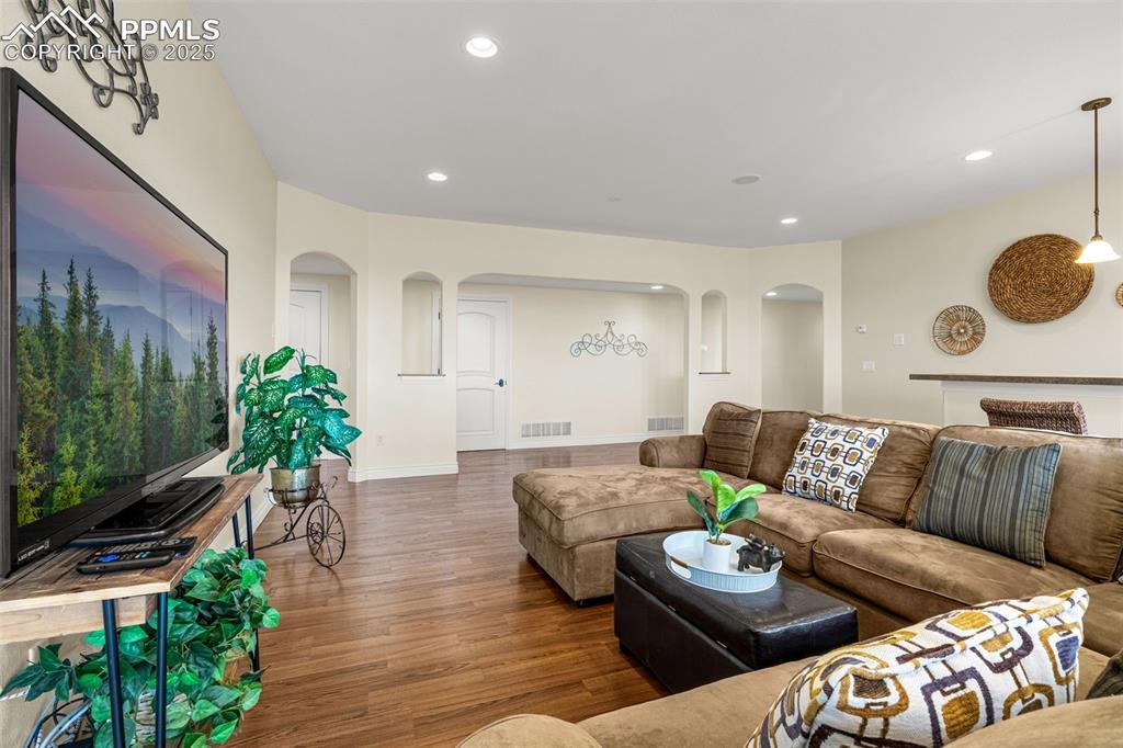 Image 36 of 49: Living Room