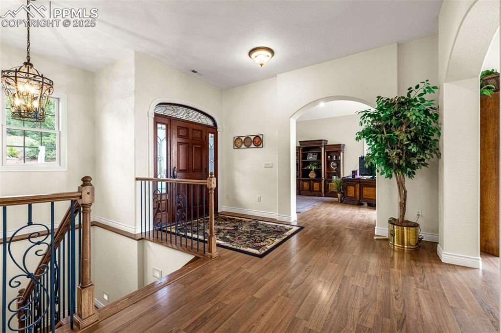 Image 4 of 49: Entry