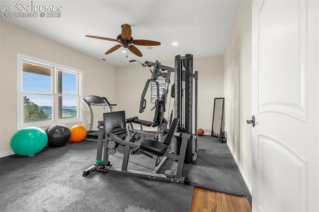Image 44 of 49: Exercise Room