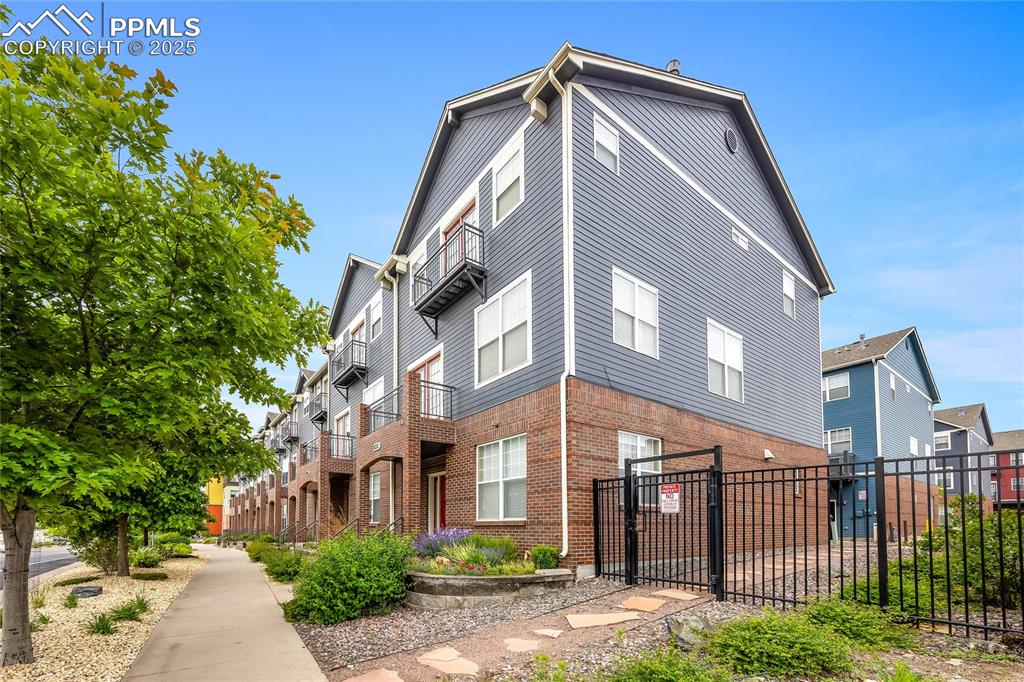 Caption: Side of Structure