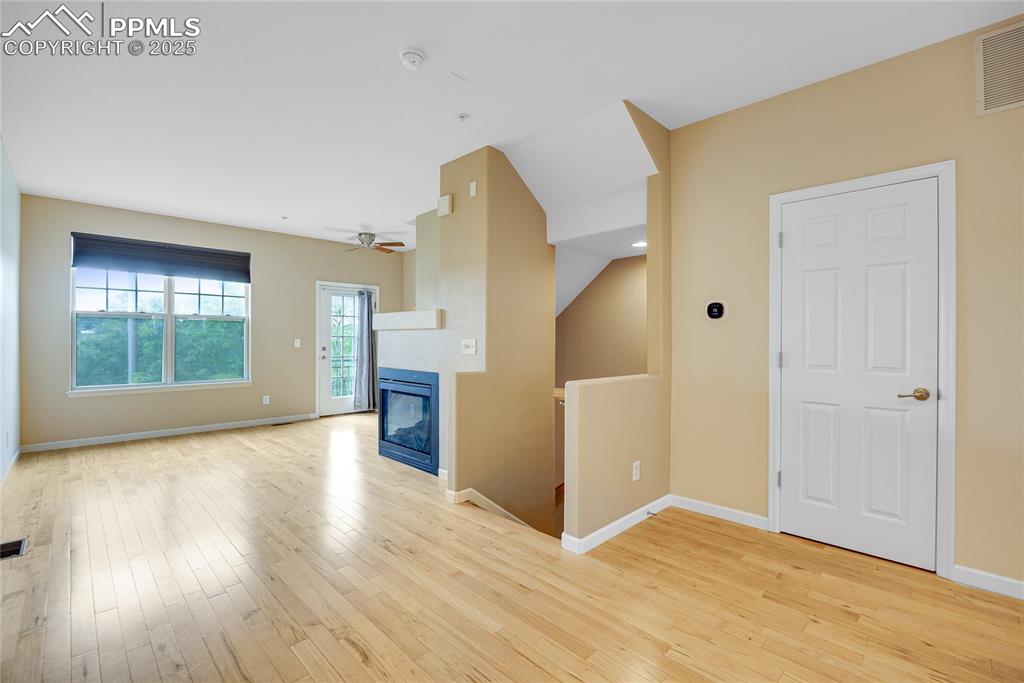 Image 11 of 34: Living Room