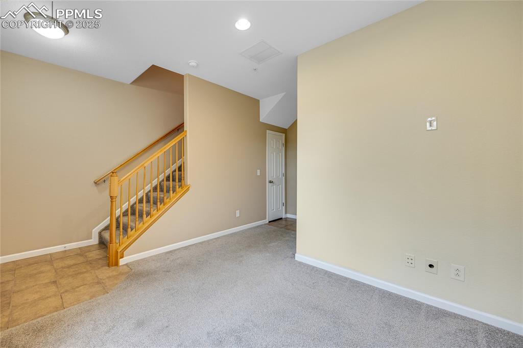 Image 6 of 34: Office