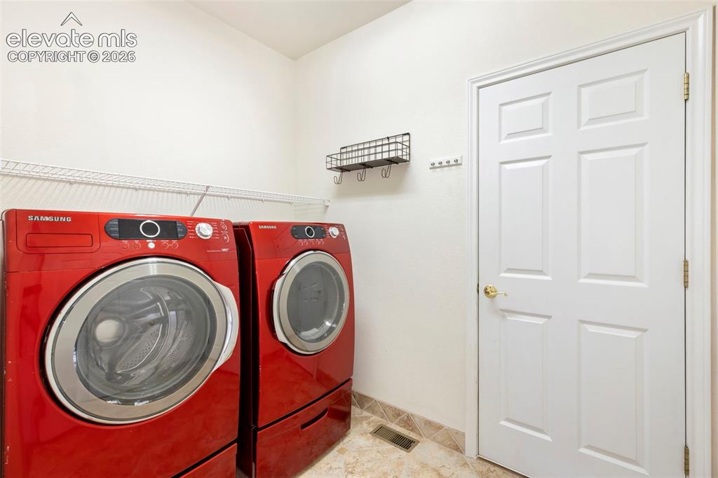 Image 20 of 42: Laundry
