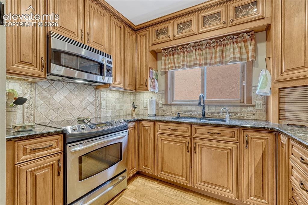 Image 10 of 48: DETACHED GARAGE FLOOR PLAN