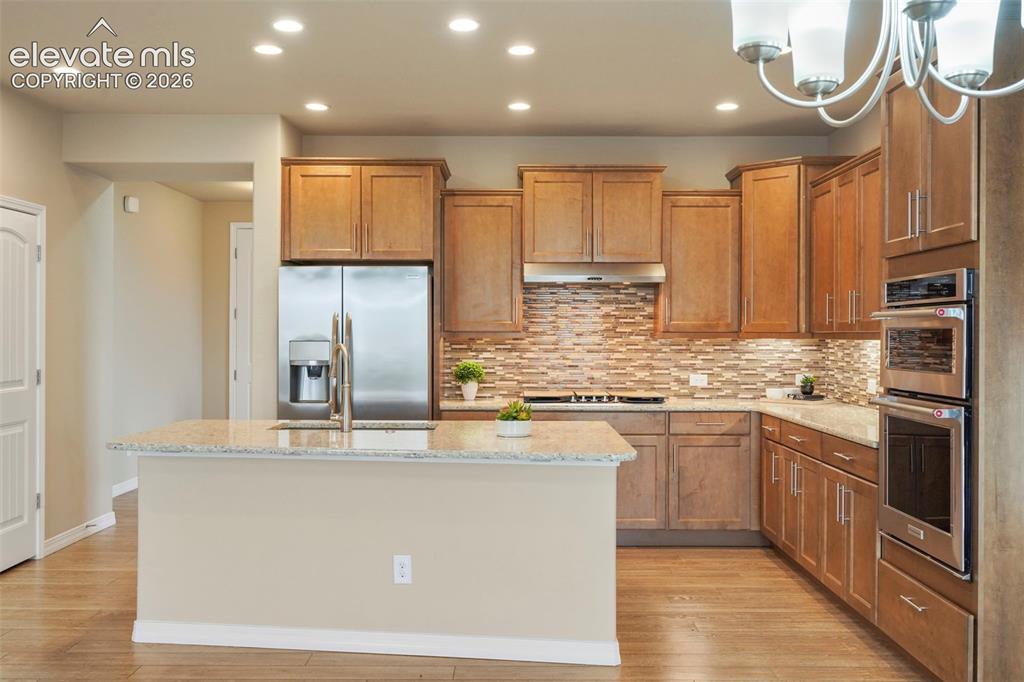 Image 4 of 48: All kitchen appliances are included