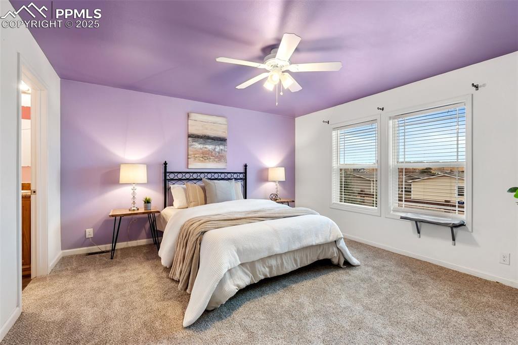 Image 25 of 39: Bedroom