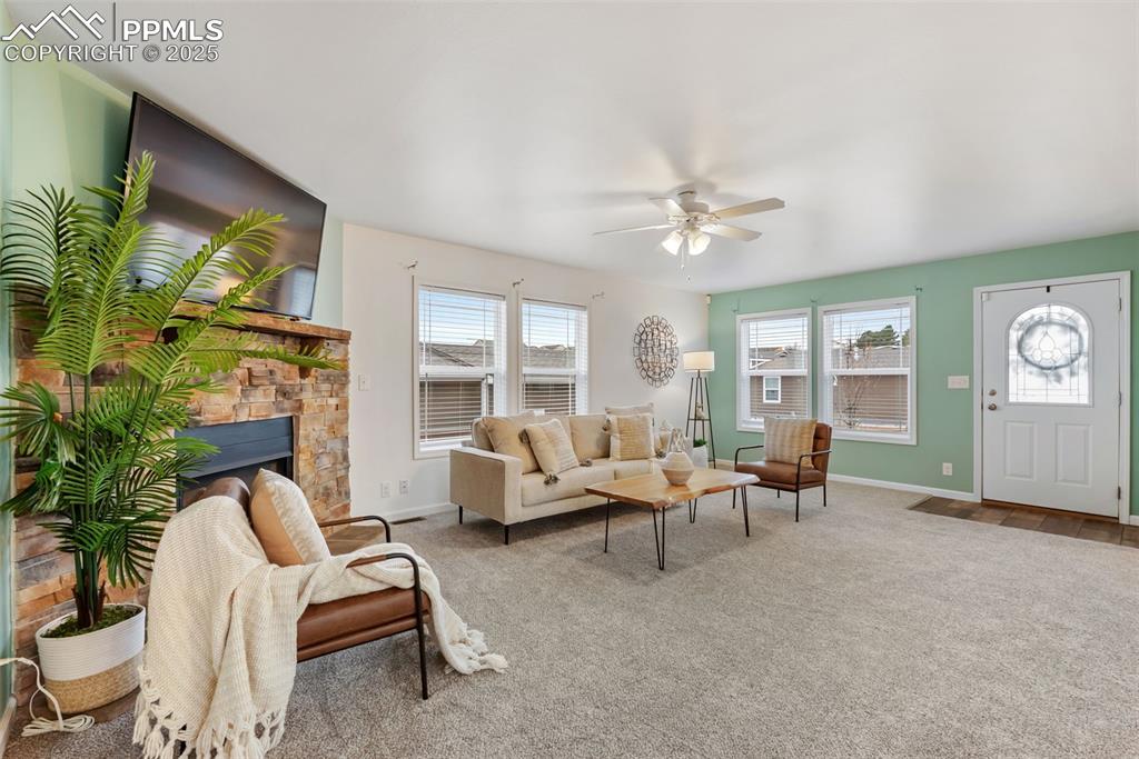 Image 9 of 39: Living Room