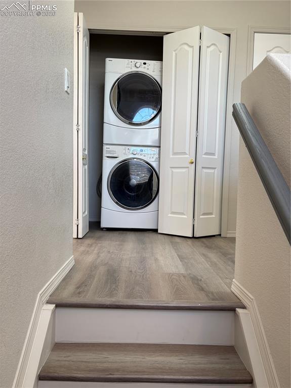 Image 15 of 17: main bathroom