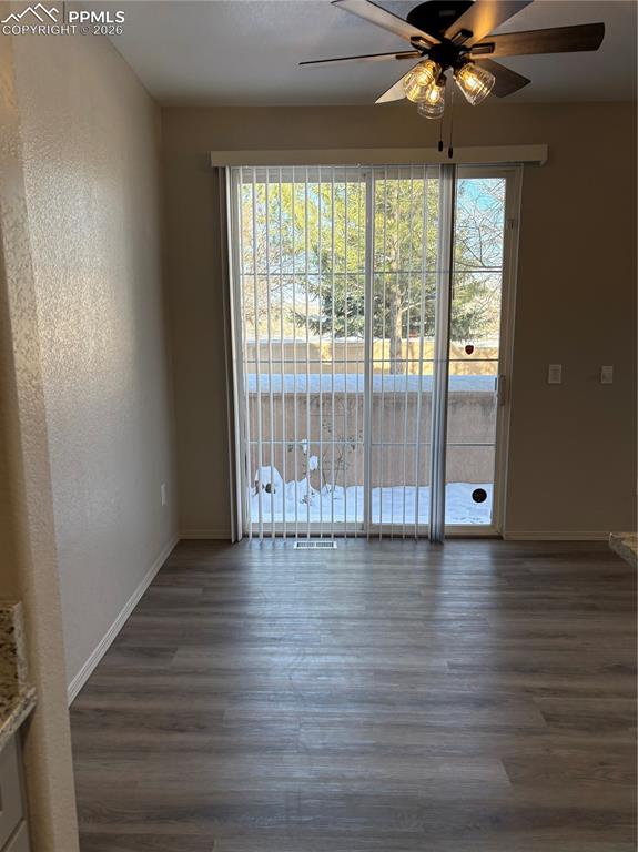 Image 5 of 13: Dining Room