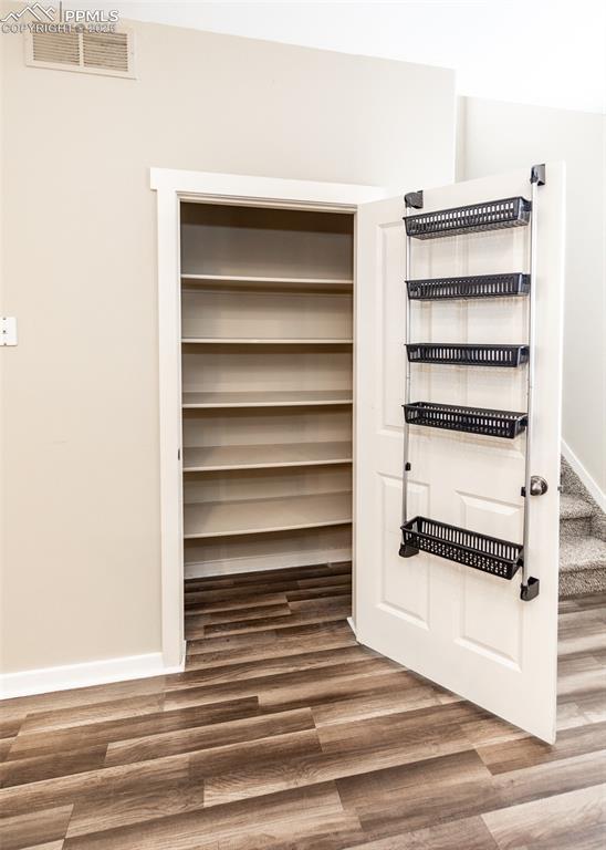 Image 14 of 36: Closet
