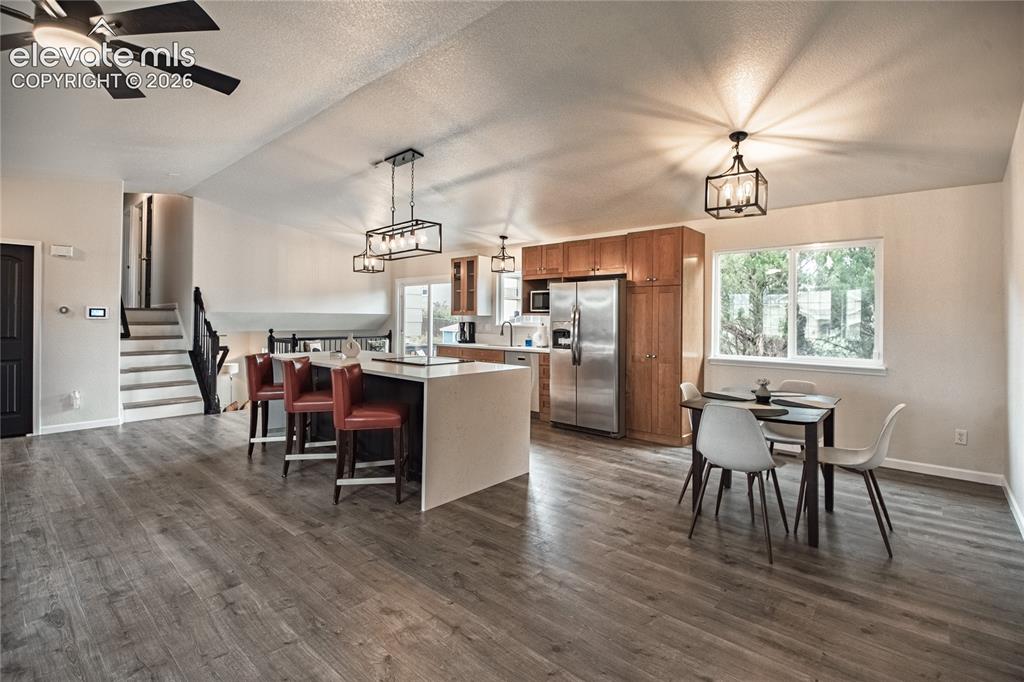 Image 16 of 38: Kitchen