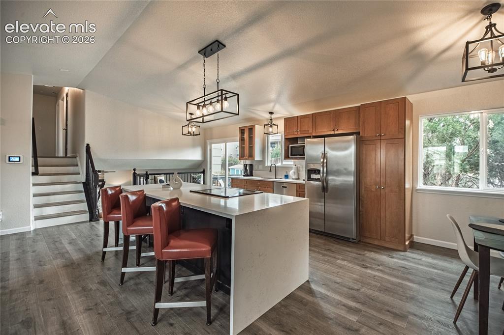 Image 17 of 38: Kitchen